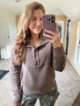 Load image into Gallery viewer, Kyra Pullover