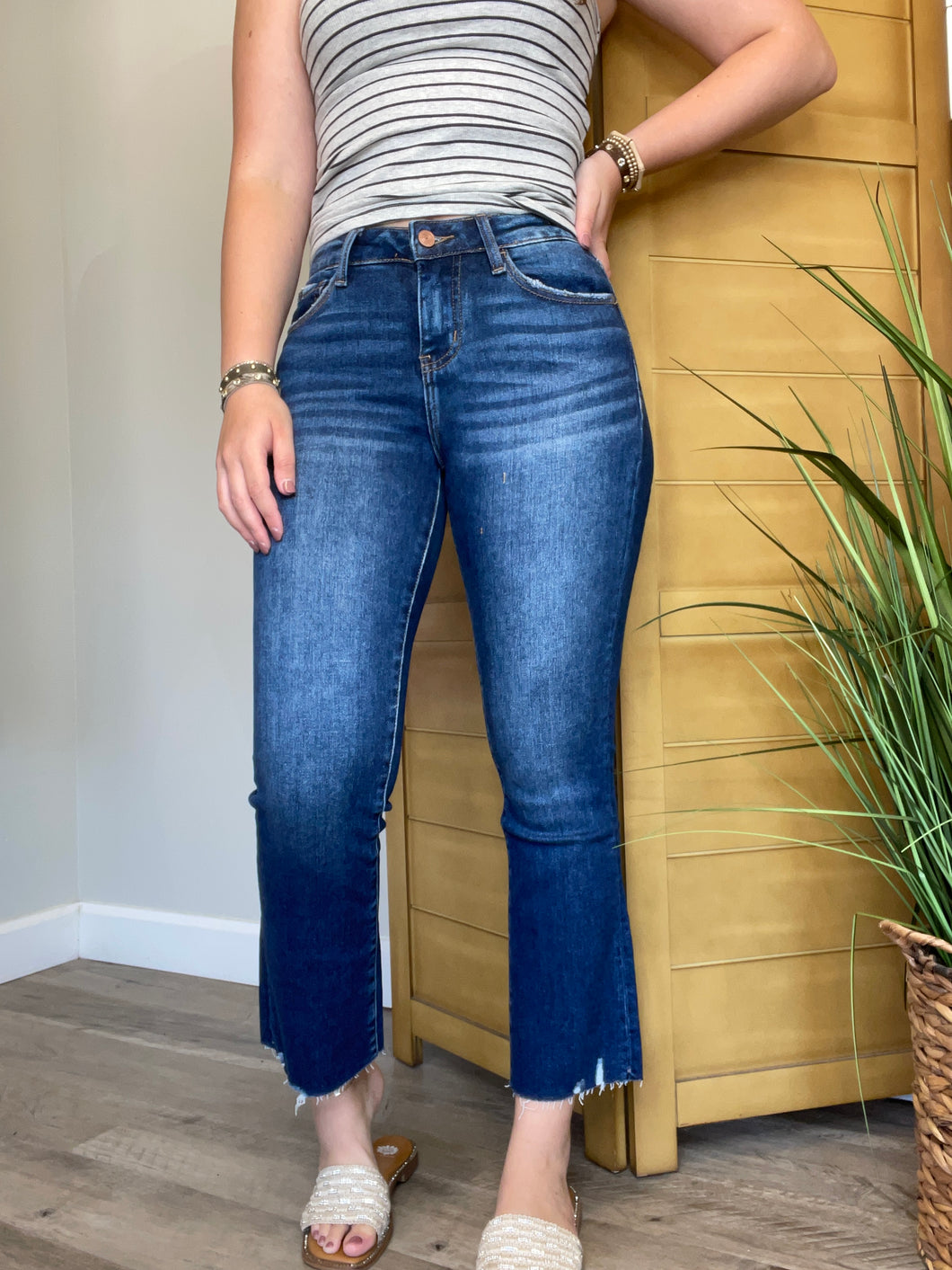 Mid Rise Cropped Bootcut