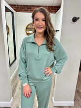 Load image into Gallery viewer, Lizzy Half Zip Pullover