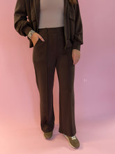 Load image into Gallery viewer, Megan Espresso Pintuck Elastic Pants
