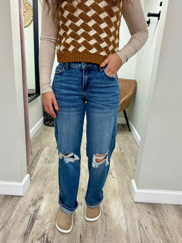 Mid Rise Logan Basic Jean
