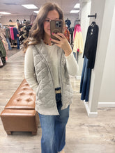 Load image into Gallery viewer, Camila Quilted Vest