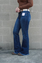 Load image into Gallery viewer, Mid Rise Tummy Control Flare Jeans