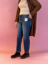 Load image into Gallery viewer, TC High Rise Crop Straight Jeans