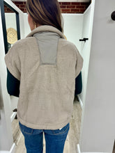 Load image into Gallery viewer, Tinsley Fleece Vest