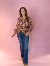 Load image into Gallery viewer, Ellie Floral Button Down Blouse