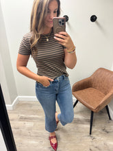 Load image into Gallery viewer, Annie Tee
