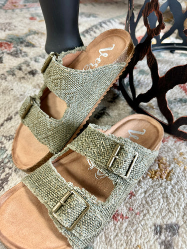 Jesse Sandal