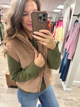 Load image into Gallery viewer, Jade Fur Vest