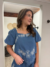 Load image into Gallery viewer, Hazel Floral Embroidered Top