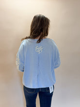 Load image into Gallery viewer, Pyper Floral Blue Pullover