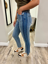 Load image into Gallery viewer, High Waisted Judy Blue Light Wash Denim