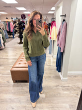Load image into Gallery viewer, Maddie Top