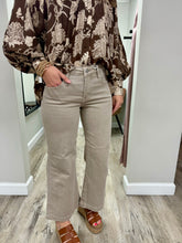 Load image into Gallery viewer, Tummy Control Mid Rise Crop Denim