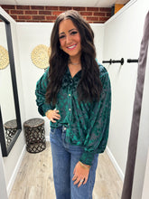 Load image into Gallery viewer, Raven Velvet Top