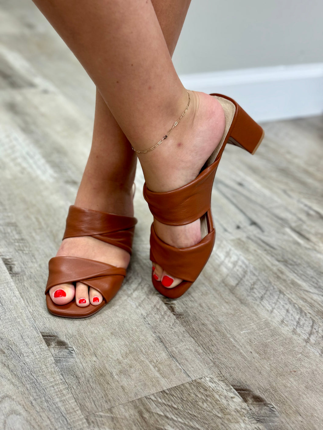 Loralie 42 Gold Leather Heel