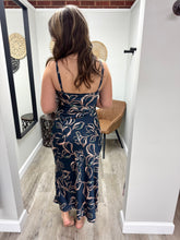 Load image into Gallery viewer, Tinley Floral Dress With Sweater