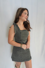 Load image into Gallery viewer, Ellie Black Washed Denim Dress