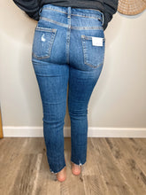 Load image into Gallery viewer, High Rise Relaxed Skinny Denim