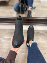 Load image into Gallery viewer, Opal Black Bootie