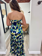 Load image into Gallery viewer, Kylie Blue Floral Dress