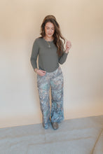 Load image into Gallery viewer, Elena Curve Hem Ribbed Top