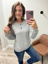 Load image into Gallery viewer, Heather Half Button Down Long Sleeve Pullover