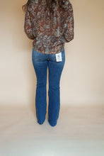 Load image into Gallery viewer, High Rise Flare Jeans Raw Hem