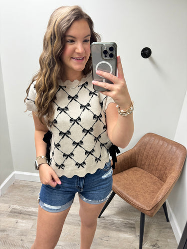 Kayanna Bow Top
