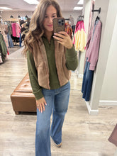Load image into Gallery viewer, Jade Fur Vest