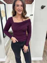 Load image into Gallery viewer, Kait Asymmetric Top