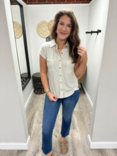 Load image into Gallery viewer, Sierra Striped Botton Up Top