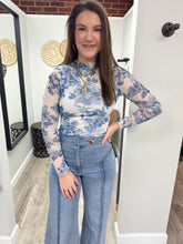 Load image into Gallery viewer, Ava Blue Floral Top