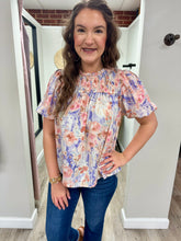Load image into Gallery viewer, Hailsey Floral Top