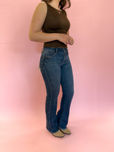 Load image into Gallery viewer, Mid Rise Bootcut Fray Detailing