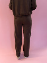 Load image into Gallery viewer, Megan Espresso Pintuck Elastic Pants