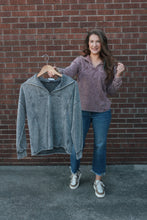 Load image into Gallery viewer, Jamie Washed Pullover