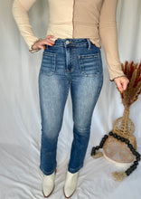 Load image into Gallery viewer, High Rise Patch Pocket Straight Denim
