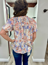 Load image into Gallery viewer, Hailsey Floral Top