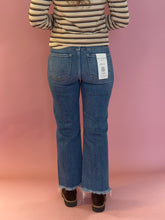 Load image into Gallery viewer, Tummy Control Medium Wash High Rise Straight Jeans