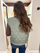 Load image into Gallery viewer, Megan Button Up Vest
