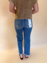 Load image into Gallery viewer, High Rise Cropped Straight Fray Hem Denim