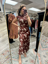 Load image into Gallery viewer, Kayla Brick Floral Dress