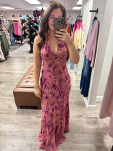 Load image into Gallery viewer, Carson Sangria Bloom Dress