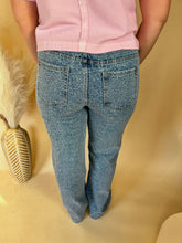 Load image into Gallery viewer, Bela Washed Shine Jeans