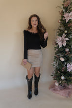 Load image into Gallery viewer, Hollyn Black Off The Shoulder Top