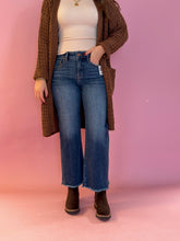 Load image into Gallery viewer, TC High Rise Crop Straight Jeans