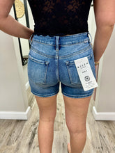 Load image into Gallery viewer, Mid Rise Turn Up Cuff Shorts