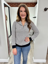 Load image into Gallery viewer, Meleah Two Toned Pullover